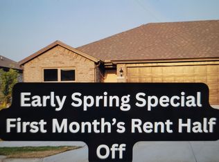 460 Rineel Ave, Centerton, AR 72719