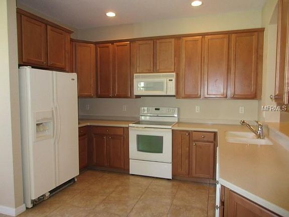 5th image of 1486 Maseno Dr