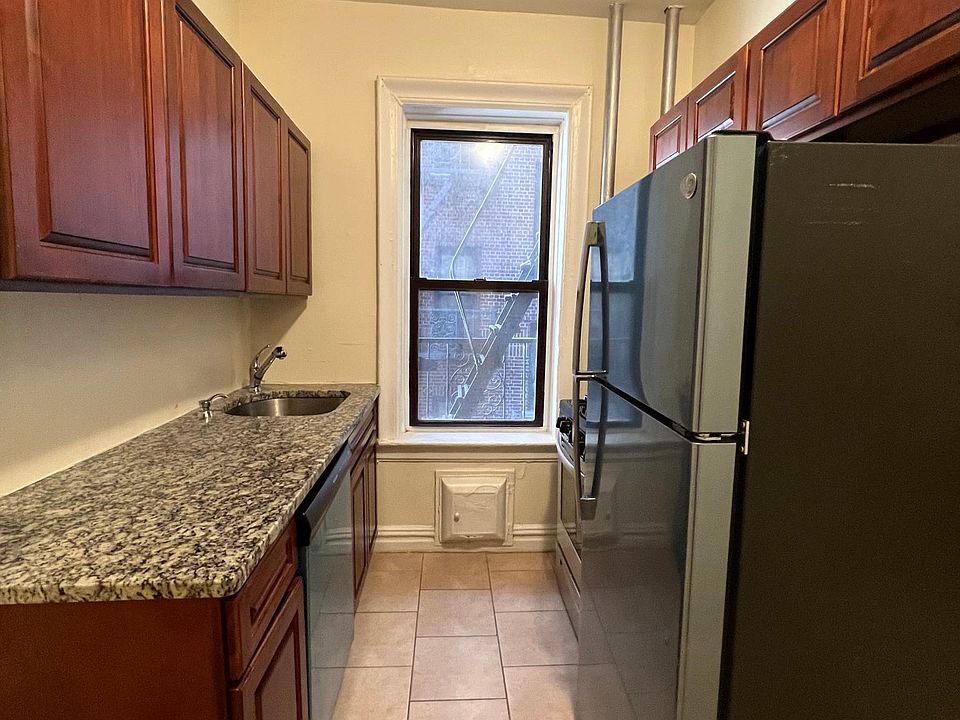 1st image of 317 Fairmount Ave #211