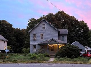 1045 Main St, Concord, MA 01742