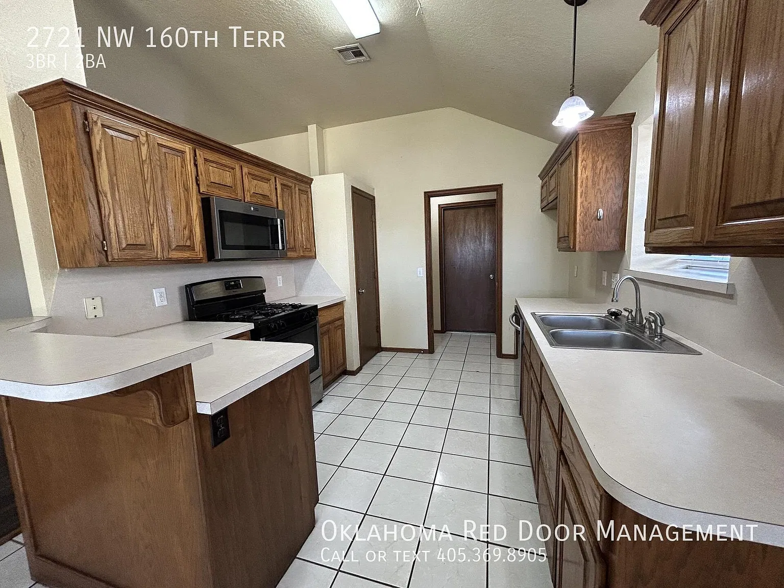 Home for Rent in Edmond School District — Photo 2