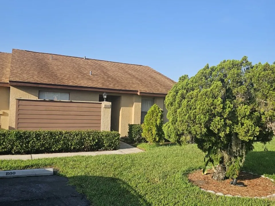 800 Park Villa Cir