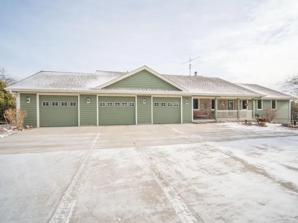 2057 Ann COURT, Kewaskum, WI 53040