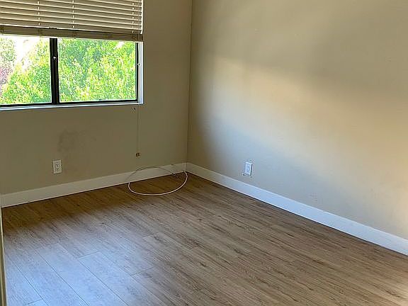 4th image of 26007 Alizia Canyon Dr Unit F