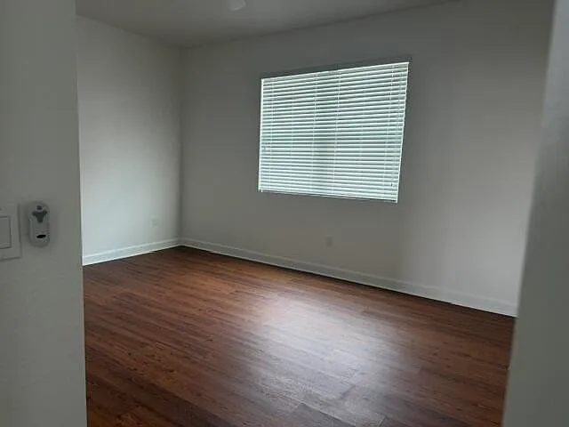 220 SE Woodbark St — Photo 8