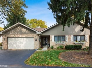 48 Chelsea St, Bloomingdale, IL 60108