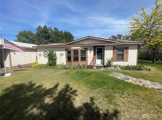 16 Country Vue Rd, Omak, WA 98841