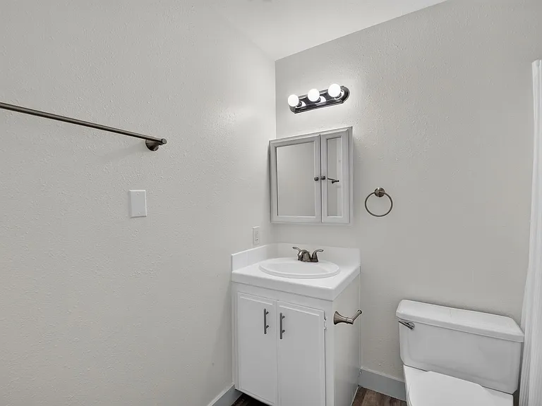 730 Magnolia Avenue — Photo 32