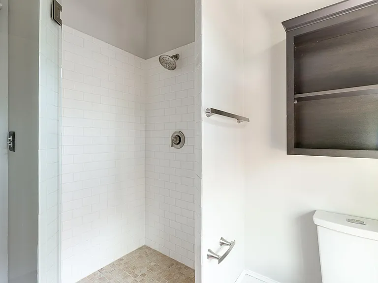 116 Warren St NE — Photo 27