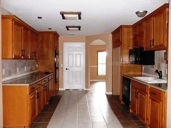 5th image of 32505 Ponderosa Ave