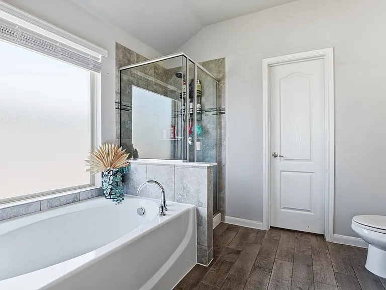 1032 Fairfax Dr — Photo 11