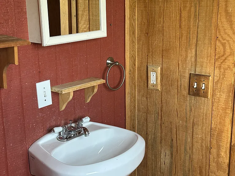 939 Ford Rd — Photo 10