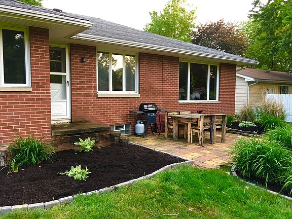 4th image of 250 Knollwood Dr