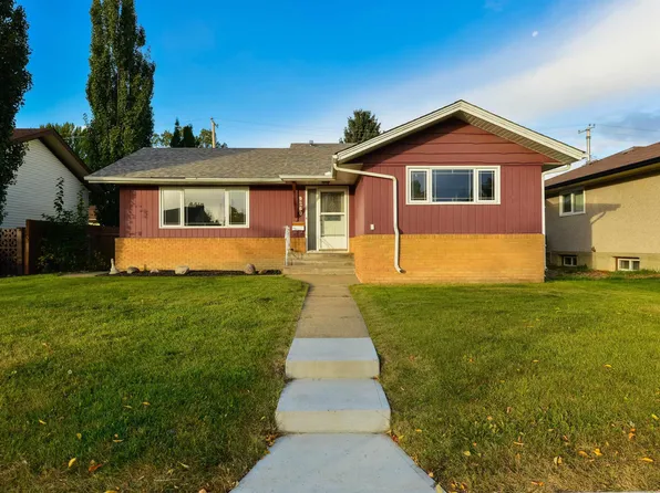 9260 Ottewell Rd NW, Edmonton, AB T6B 2C9