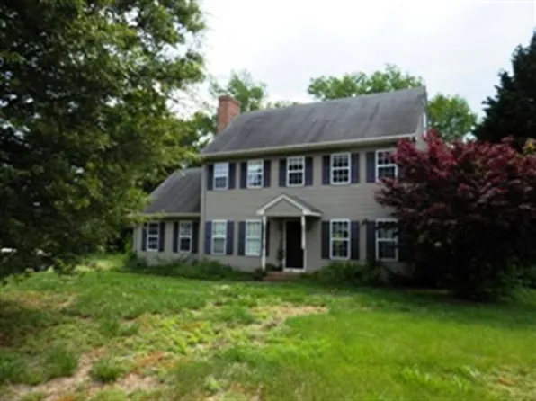 6249 Oxbridge Dr, Salisbury, MD 21801