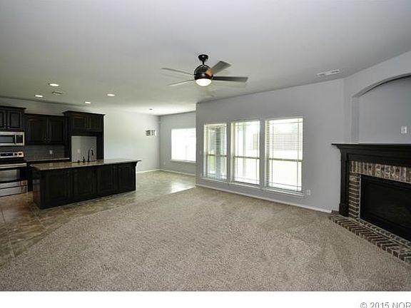 5th image of 3209 S 208th Ave