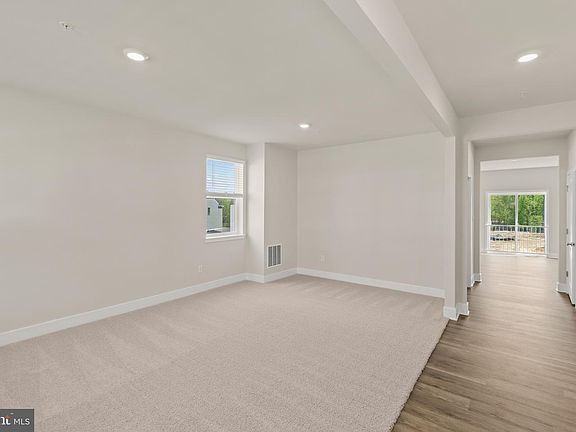 4th image of 5123 Glistening Pond Way