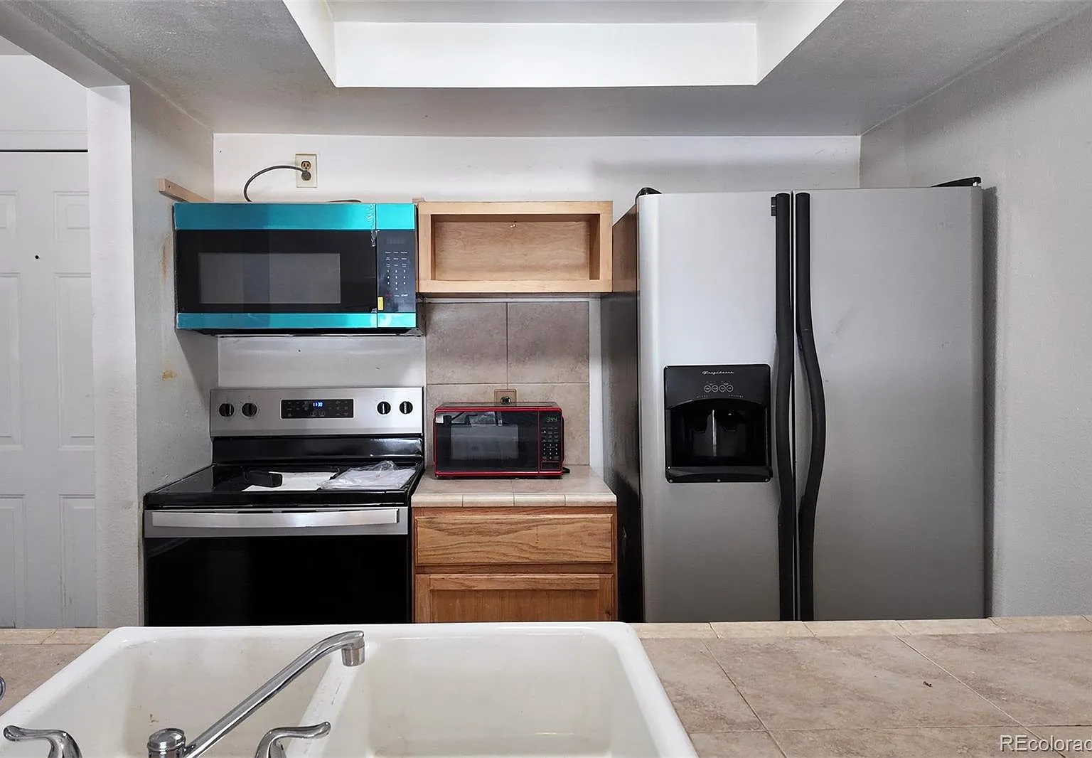 2 bed, 1.0 bath, 913 sqft, $1,550 — Photo 4