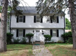 34 S Cliff St, Ansonia, CT 06401