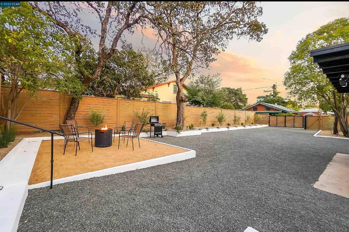 608 Baines Ave — Photo 4
