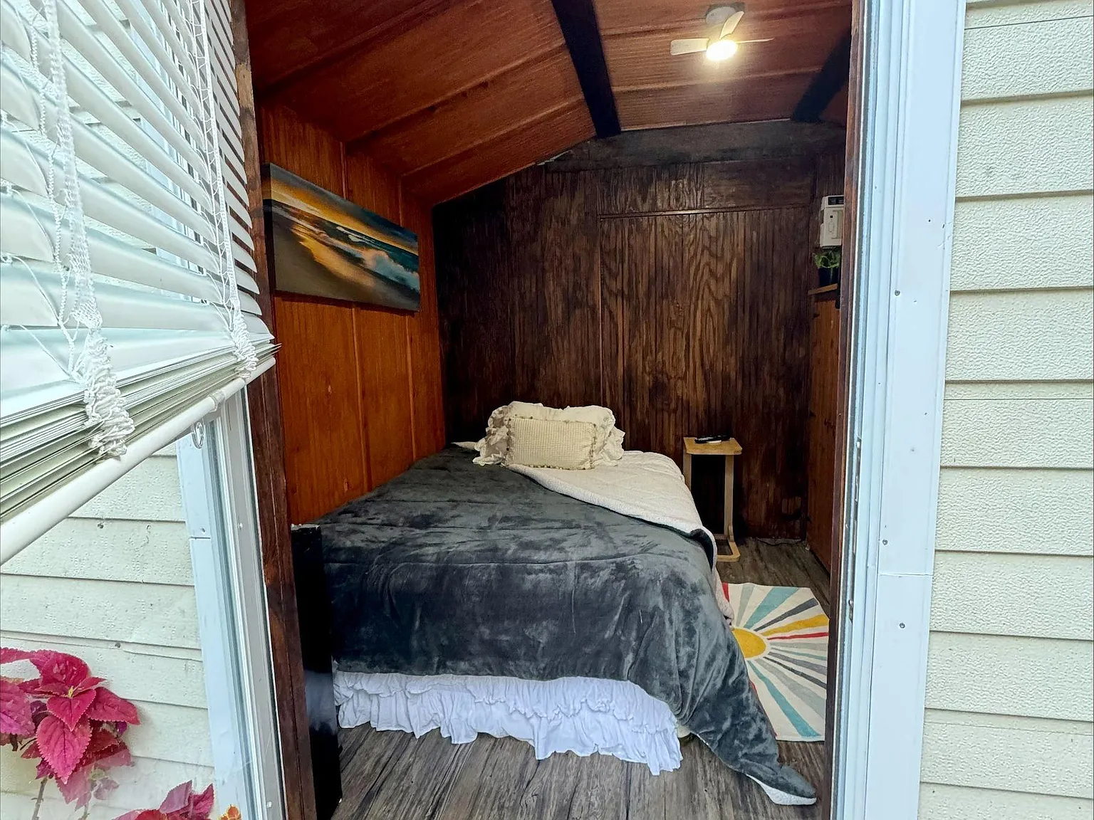 1 bed, 1.0 bath, 4400 sqft, $1,209 — Photo 4