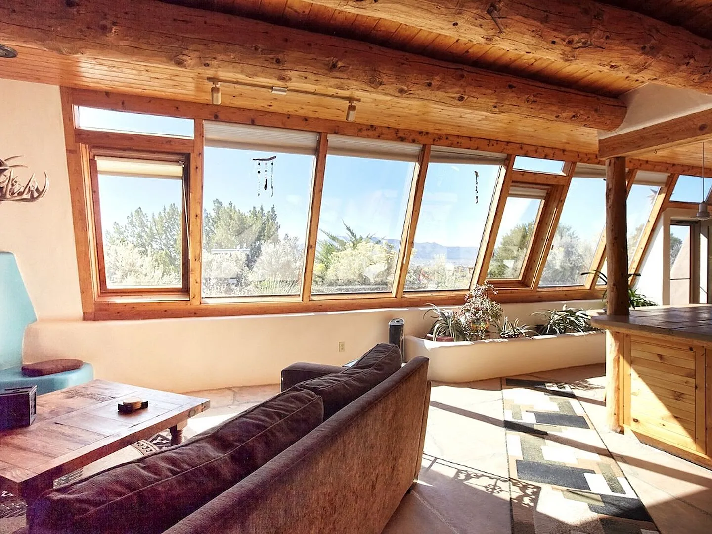 Panacea de Taos | Architect-Designed Earthship Retreat with Hot Tub, Mountain Views & Attached Ga... — Photo 4