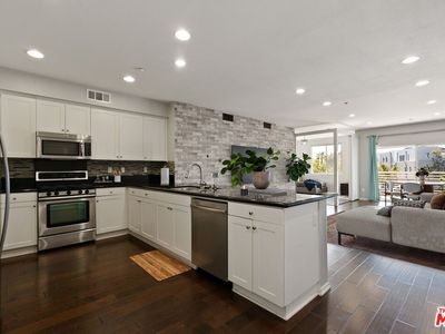 13126 Union Ave APT 203, Hawthorne, CA, 90250