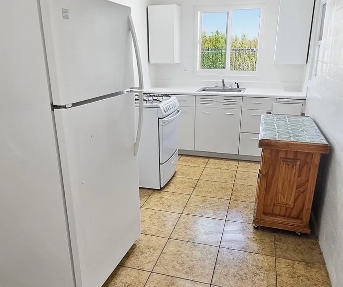 66123 Estrella Ave #2 — Photo 4