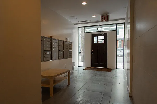 Rented by Nooklyn NYC LLC | media 79