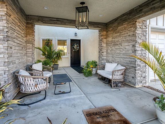 3rd image of 1042 Beaver Pond Loop