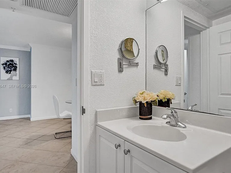 2501 S Ocean Dr #538 — Photo 14