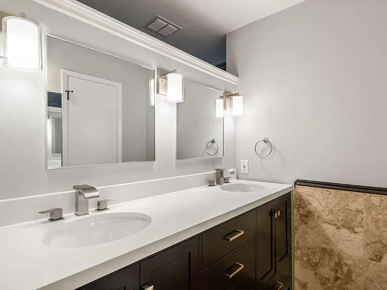 10502 Spicewood Pkwy — Photo 20
