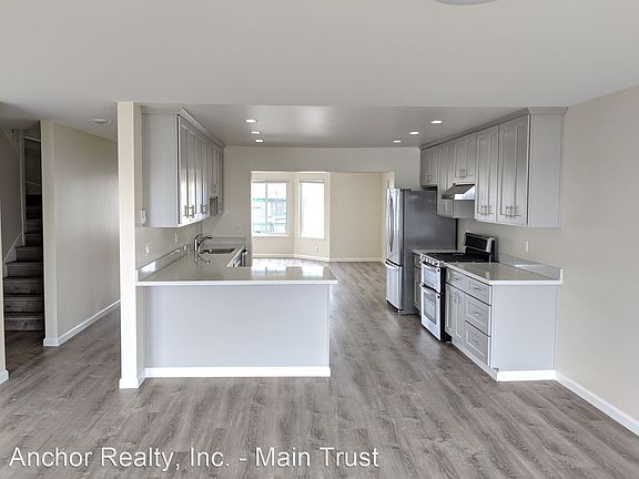 2nd image of 7041 Geary Blvd