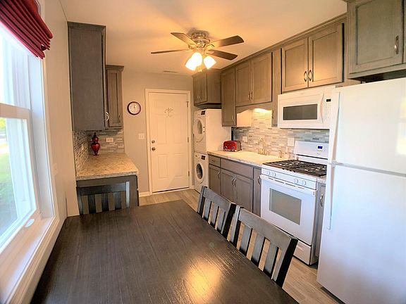 5th image of 208 Hereford Dr