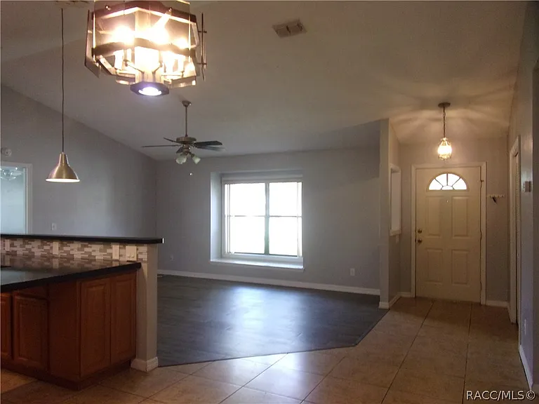 721 S Apopka Ave — Photo 7