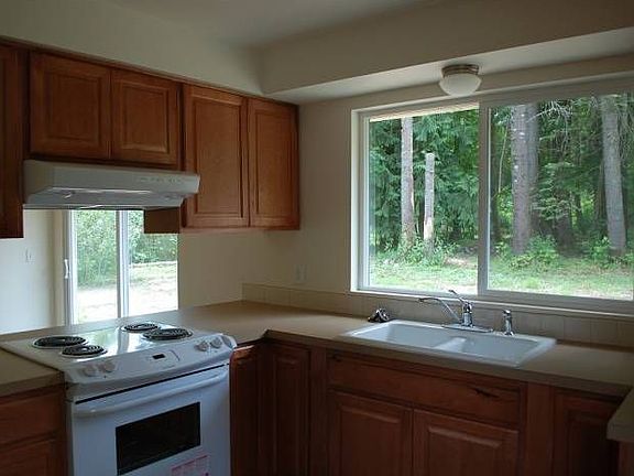 3rd image of 8729 Kimmie St SW