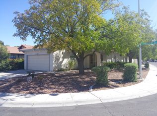6517 Pearcrest Rd, Las Vegas, NV 89108