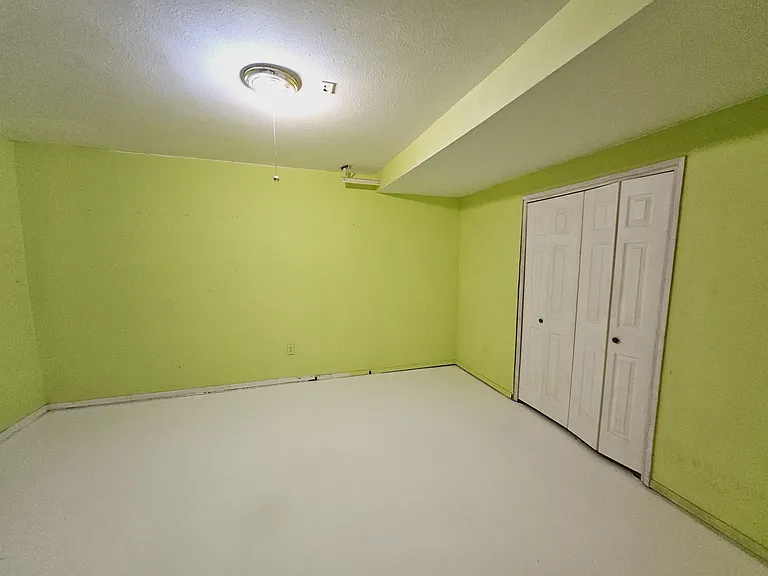 6832 NE Claremont Ave — Photo 18