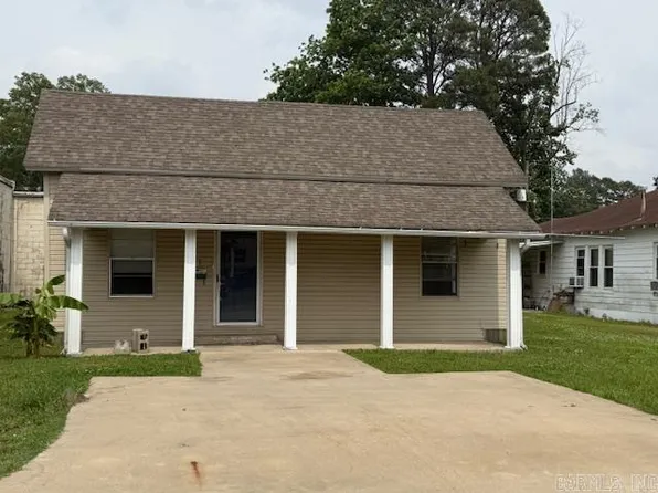 217 SE 3rd St, England, AR 72046