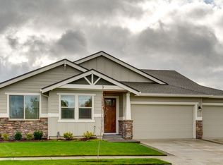 1695 S Nighthawk Rd, Ridgefield, WA 98642