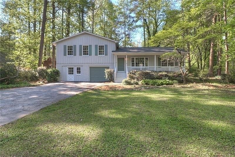 1st image of 2601 Sandy Ct