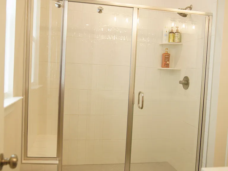4709 Cypress Tree Ln — Photo 22