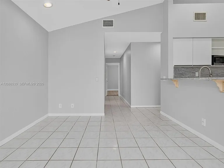 1520 Seabay Rd — Photo 94