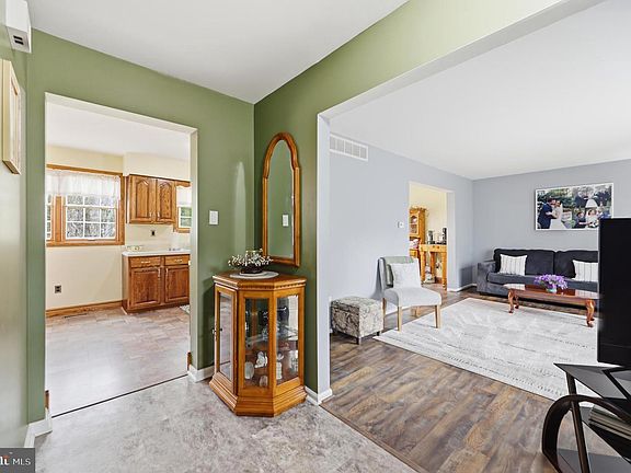 5th image of 20 Brotherton Rd