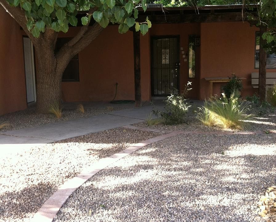 1st image of 3121 La Mancha Dr NW