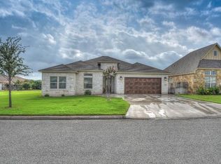 125 Marion St, Meadowlakes, TX 78654