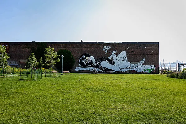 Rented by Nooklyn NYC LLC | media 34