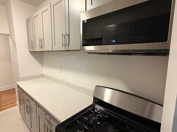 5th image of 1360 Ocean Ave APT 1B