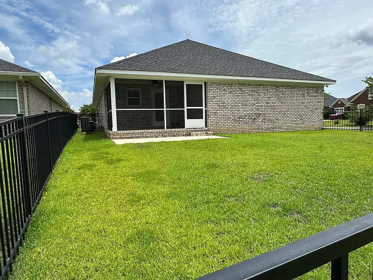 2102 Eureka Way — Photo 23