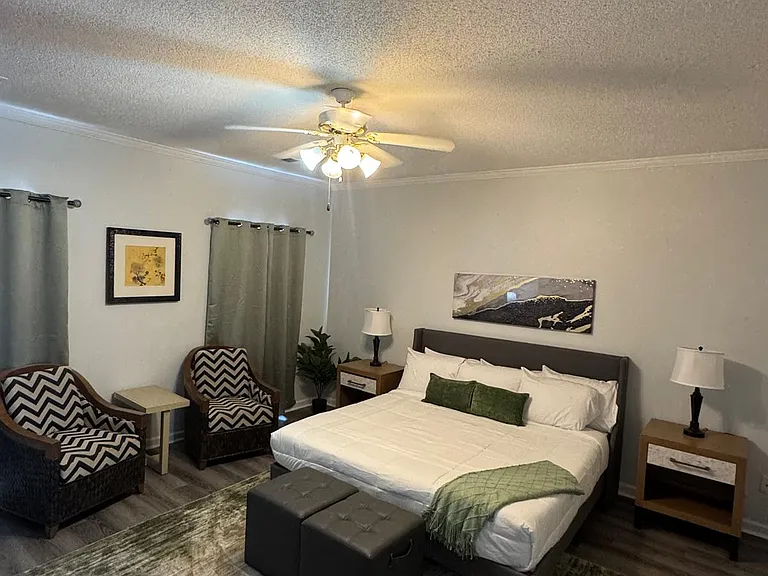 8843 Overlea Cv — Photo 5